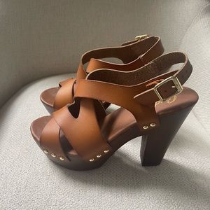 Candies… New w/o tags! Size 8